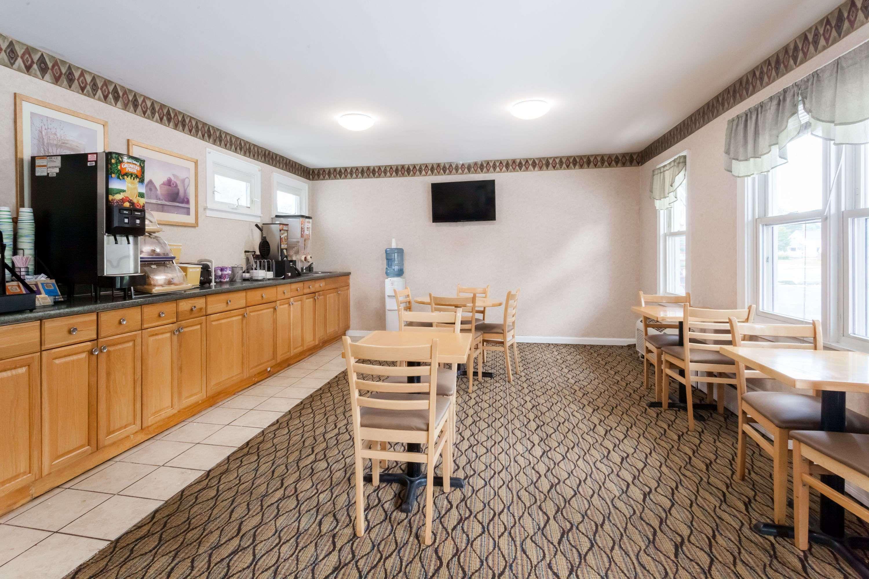Travelodge By Wyndham Great Barrington Berkshires Exterior photo